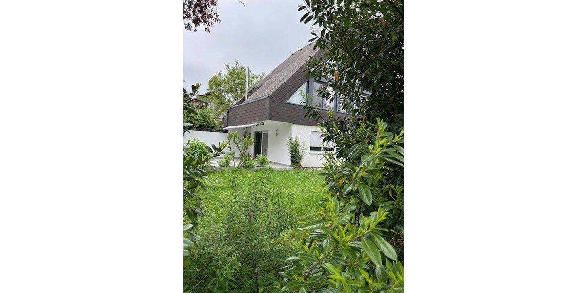 REDUZIERTER Preis* ++Attraktives Haus als DHH mit tollem Studio, Bad Krozingen-OT ++herrlicher Gartengroße Erdterrasse+Garage++ 6 zimmer