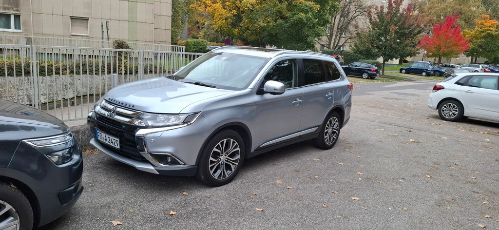Mitsubishi Outlander 105.000 km 13.999 &euro; Bad Krozingen 79189