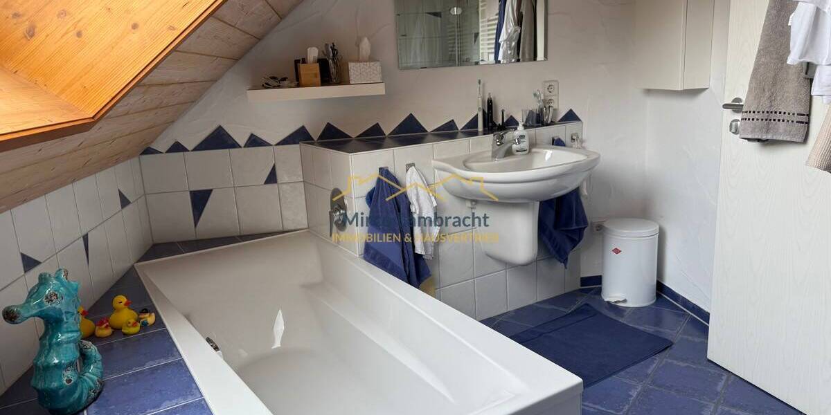 Mehrfamilienhaus, Wohnhaus Neuenburg am Rhein Grißheim - 8 Zimmer, 282 m&sup2;, 875.000&euro; | Angebot:25814957