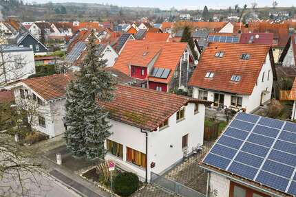 Haus zum Kaufen in Freiburg im Breisgau 1.299.000 € 263 m² 9 zimmer