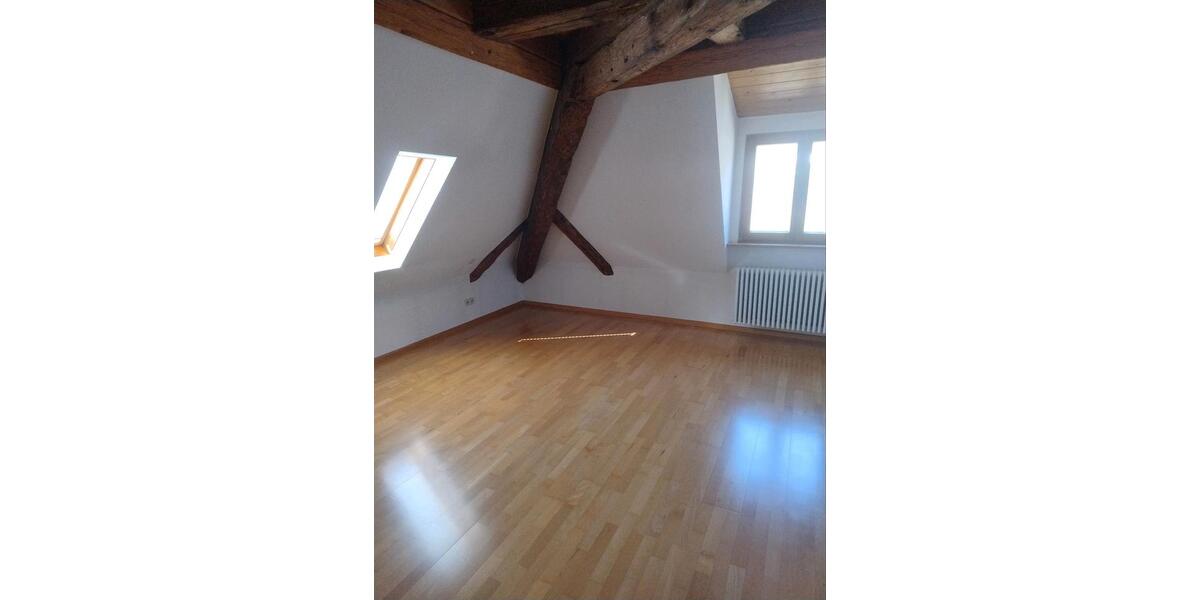 Dachgeschoßwohnung Sulzburg - 3 Zimmer, 87 m&sup2;, 1.050&euro; | Angebot:26414173
