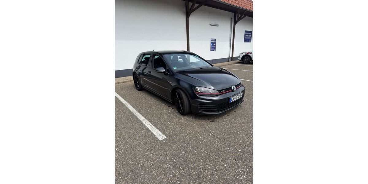 VW Golf 135.300 km 13.200 &euro; Simonswald 79263