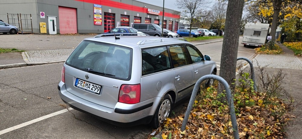 VW Passat 278.000 km 1.999 € Freiburg im Breisgau 79098