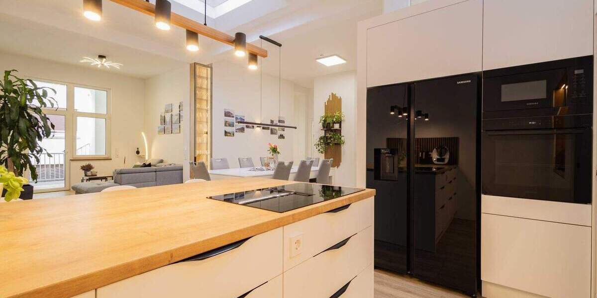 Einfamilienhaus Elzach - 8 Zimmer, 180 m&sup2;, 747.000&euro; | Angebot:25776303