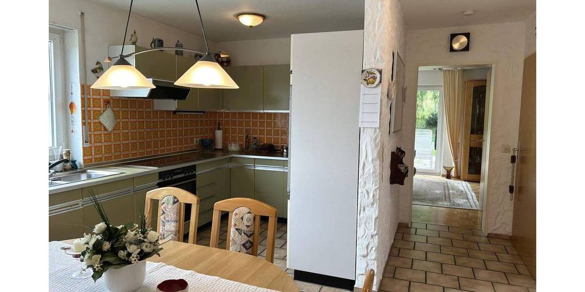 Mehrfamilienhaus, Wohnhaus Freiburg Zähringen - 6 Zimmer, 171 m&sup2;, 1.180.000&euro; | Angebot:25704993