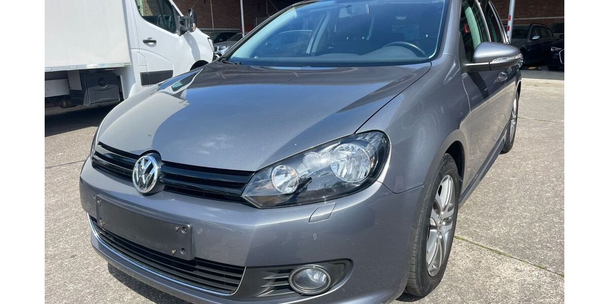 VW Golf 98.000 km 8.999 &euro; Herbolzheim 79336