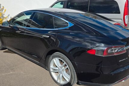 Tesla Model S 415.000 km 19.499 &euro; Vogtsburg 79235