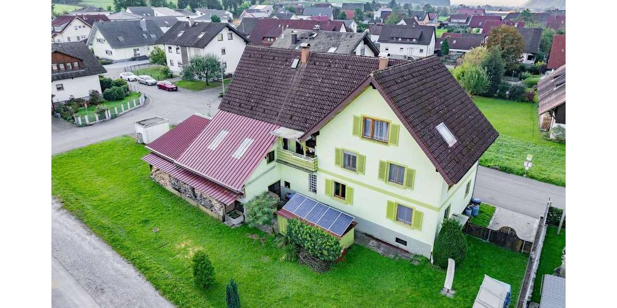 Einfamilienhaus Winden im Elztal - 7 Zimmer, 188 m&sup2;, 399.900&euro; | Angebot:24541273