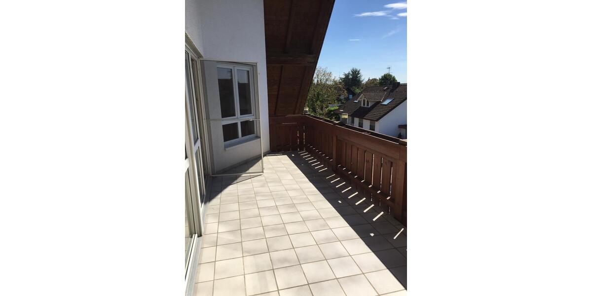 Dachgeschoßwohnung Neuenburg am Rhein - 4.5 Zimmer, 122 m&sup2;, 425.000&euro; | Angebot:26876365