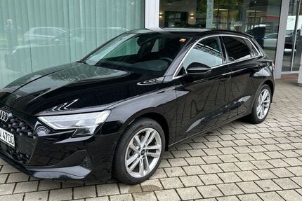 Audi A3 7.645 km 32.440 € Müllheim 79379