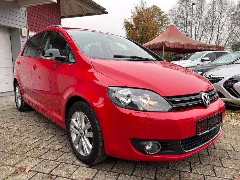 VW Golf 124.000 km 7.390 € Staufen Im Breisgau 79219