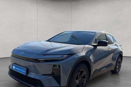 Toyota C-HR+ 1.500 km 43.890 &euro; Freiburg 79108