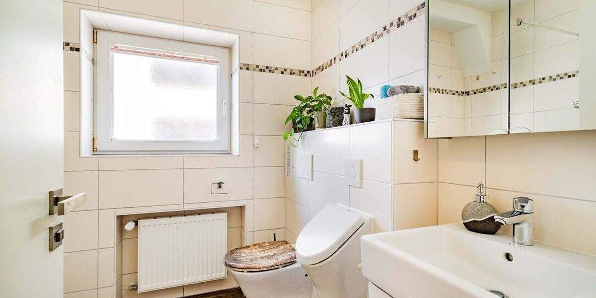 Mehrfamilienhaus, Wohnhaus Waldkirch - 7 Zimmer, 247 m&sup2;, 867.000&euro; | Angebot:25877351