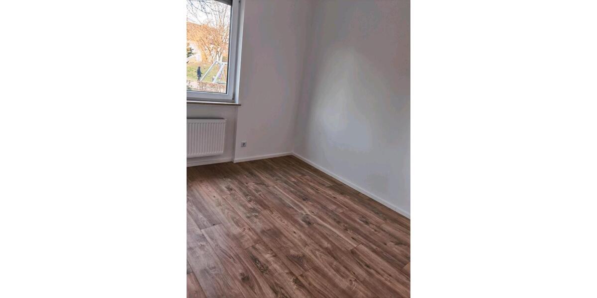Erdgeschoßwohnung Riegel am Kaiserstuhl - 3 Zimmer, 84 m&sup2;, 1.150&euro; | Angebot:25142449