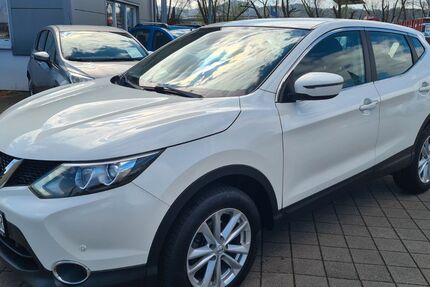 Nissan Qashqai 107.000 km 12.999 € Endingen 79346