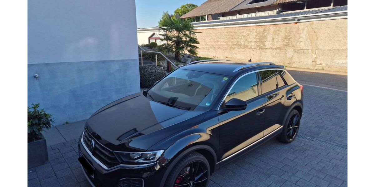 VW T-Roc 82.083 km 21.800 &euro; Breisach 79206