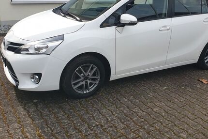 Toyota Verso 185.000 km 5.400 &euro; Freiburg 79112