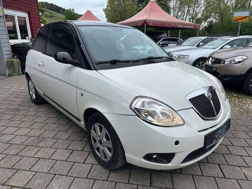 Ypsilon