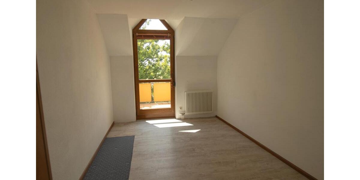 Dachgeschoßwohnung Müllheim - 3 Zimmer, 75 m&sup2;, 305.000&euro; | Angebot:26161370
