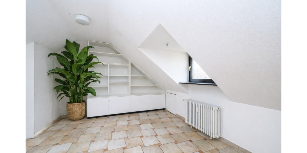 Etagenwohnung Freiburg Altstadt - 3 Zimmer, 135 m&sup2;, 699.000&euro; | Angebot:24992452