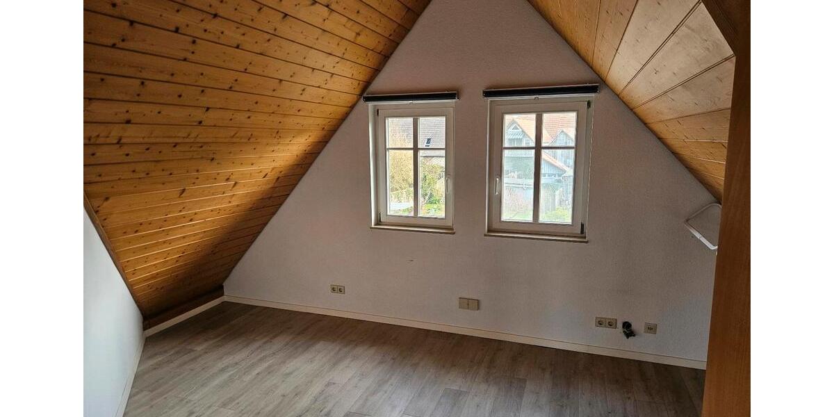 Etagenwohnung Teningen - 3.5 Zimmer, 108 m&sup2;, 1.450&euro; | Angebot:25832245