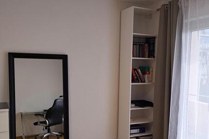 Helles, möbliertes WG-Zimmer mit Balkon – ab Dezember 1 zimmer