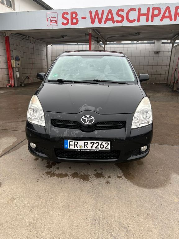 Toyota Corolla Verso 242.000 km 2.900 € Bad Krozingen 79189