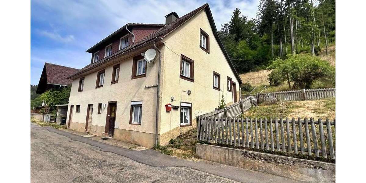 Einfamilienhaus Lenzkirch - 7 Zimmer, 148 m&sup2;, 195.000&euro; | Angebot:27189212