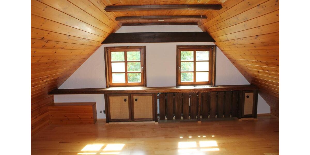 Mehrfamilienhaus, Wohnhaus Feldberg (Schwarzwald) - 6 Zimmer, 131 m&sup2;, 1.120&euro; | Angebot:25976657