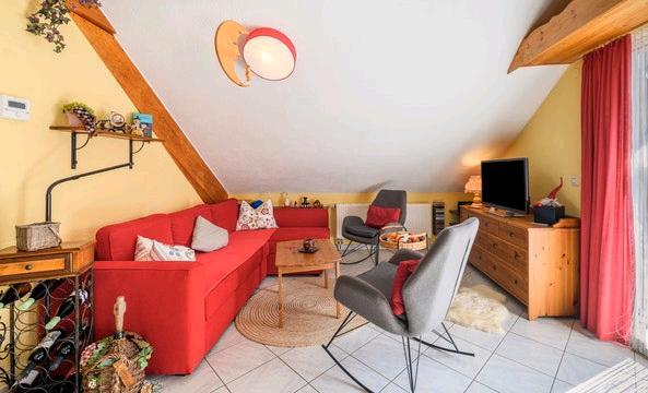Dachgeschoßwohnung Titisee-Neustadt Neustadt - 6 Zimmer, 120 m&sup2;, 354.000&euro; | Angebot:24466276