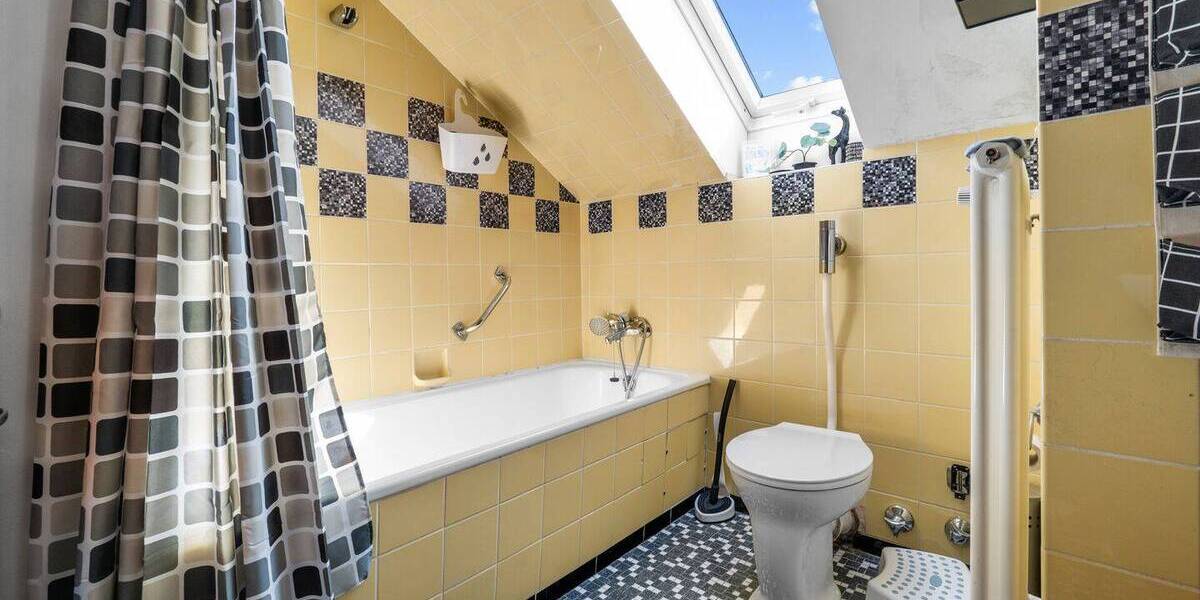 Reihenendhaus Kirchzarten - 7 Zimmer, 167 m&sup2;, 919.000&euro; | Angebot:26686413