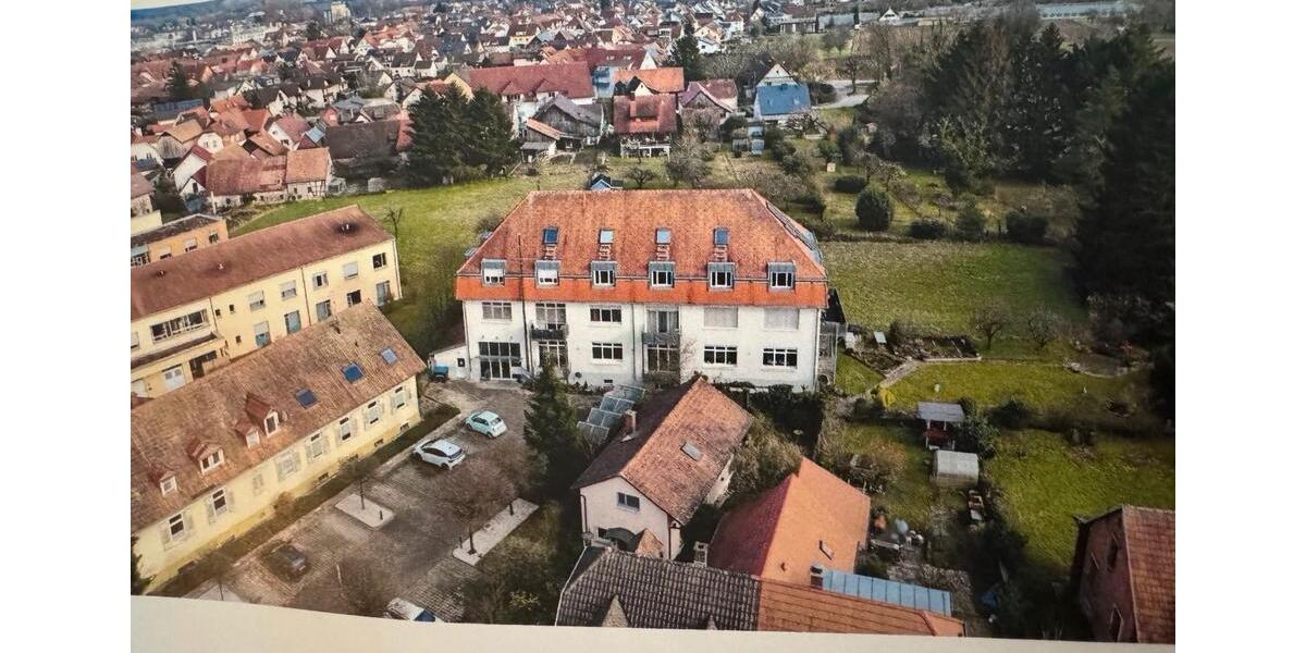 Etagenwohnung Freiburg im Breisgau Ebnet - 2.5 Zimmer, 79 m&sup2;, 1.300&euro; | Angebot:26516811
