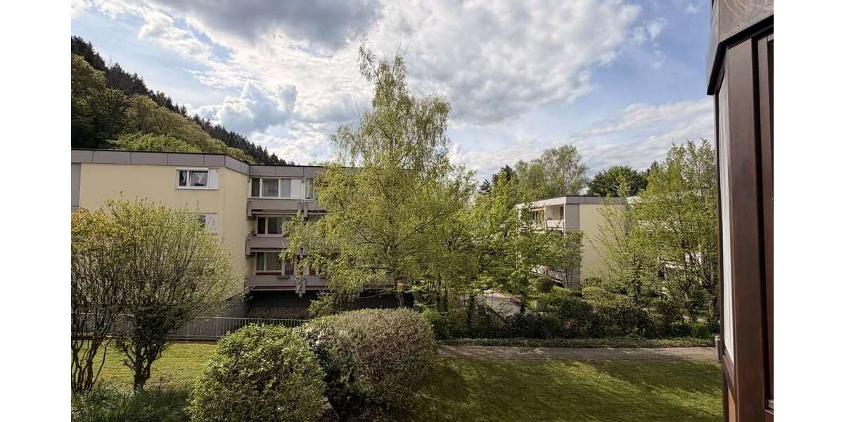 Etagenwohnung Freiburg Ebnet - 2 Zimmer, 61 m&sup2;, 275.000&euro; | Angebot:26475069