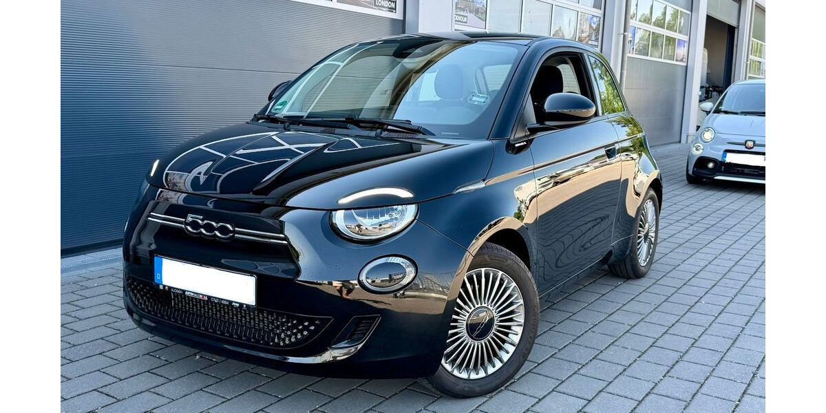 Fiat 500e 2.280 km 24.900 &euro; Ebringen 79285