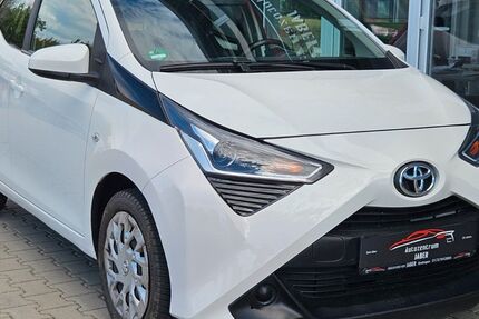 Toyota Aygo (X) 65.000 km 8.800 &euro; Endingen am Kaiserstuhl 79346