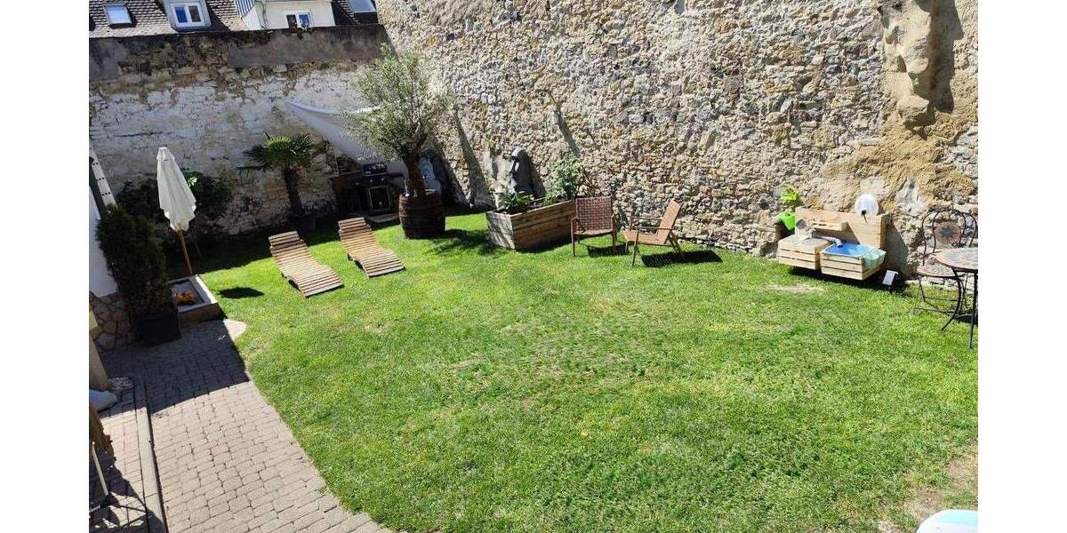 Mehrfamilienhaus, Wohnhaus Breisach - 8 Zimmer, 224 m&sup2;, 695.000&euro; | Angebot:26192358