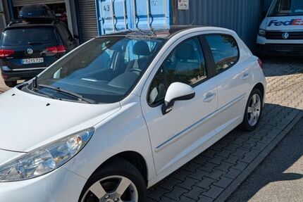 Peugeot 207 114.000 km 6.500 € Gundelfingen 79194