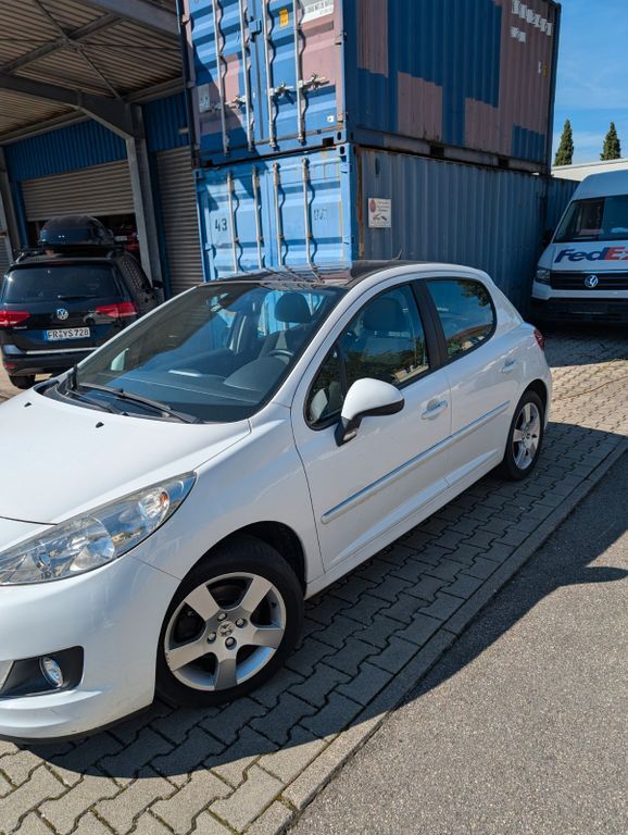 Peugeot 207 114.000 km 6.500 € Gundelfingen 79194