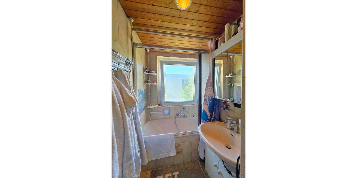 Etagenwohnung Freiburg im Breisgau Weingarten - 4 Zimmer, 92 m&sup2;, 349.000&euro; | Angebot:26820468