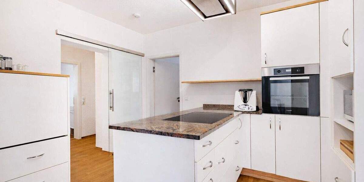 Mehrfamilienhaus, Wohnhaus Waldkirch - 7 Zimmer, 247 m&sup2;, 867.000&euro; | Angebot:25877351