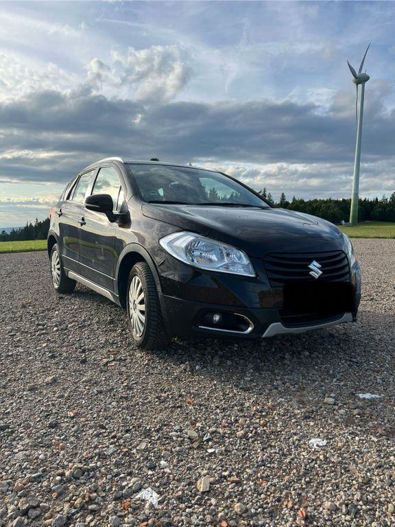 Suzuki (SX4) S-Cross 84.000 km 8.500 € Gütenbach 78148