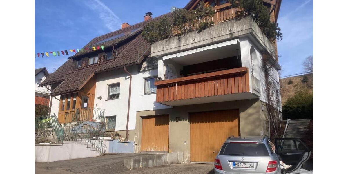 Etagenwohnung Lenzkirch - 15 Zimmer, 280 m&sup2;, 560.000&euro; | Angebot:24980136