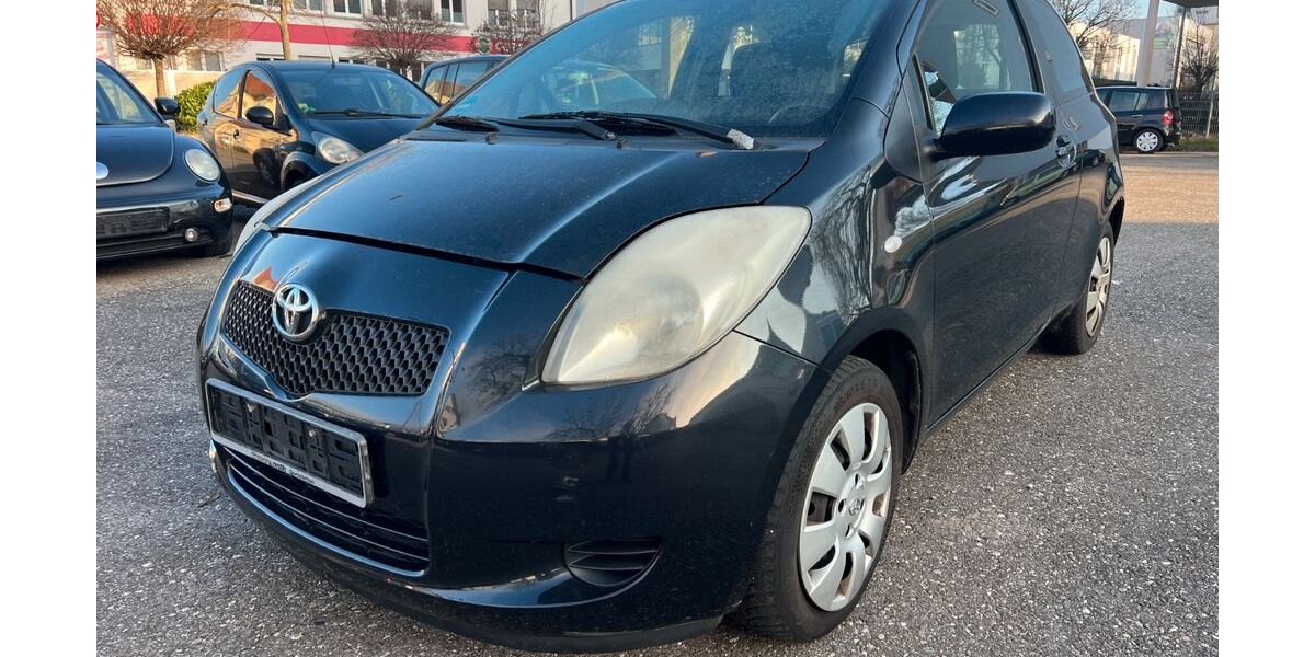 Toyota Yaris 135.000 km 3.900 &euro; Freiburg 79108