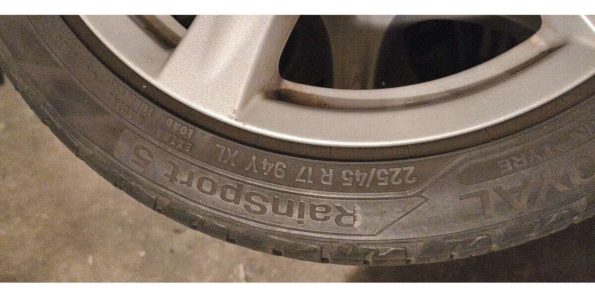 Toyota Avensis 259.233 km 1.800 &euro; Freiburg im Breisgau 79106