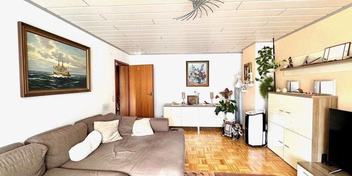 Doppelhaushälfte Ebringen - 8 Zimmer, 220 m&sup2;, 899.000&euro; | Angebot:25156148