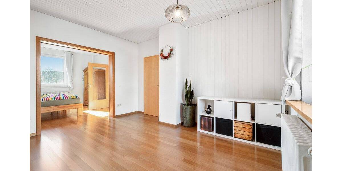 Mehrfamilienhaus, Wohnhaus Freiburg im Breisgau Zähringen - 1 Zimmer, 179 m&sup2;, 725.000&euro; | Angebot:26138875