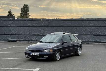 Ford Escort 68.000 km 9.999 &euro; Furtwangen 78120