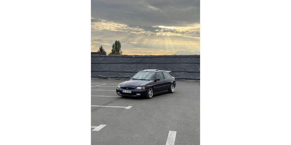 Ford Escort 68.000 km 9.999 &euro; Furtwangen 78120