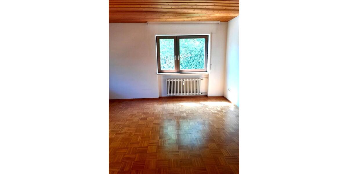 Erdgeschoßwohnung Badenweiler - 3 Zimmer, 84 m&sup2;, 275.000&euro; | Angebot:27225275
