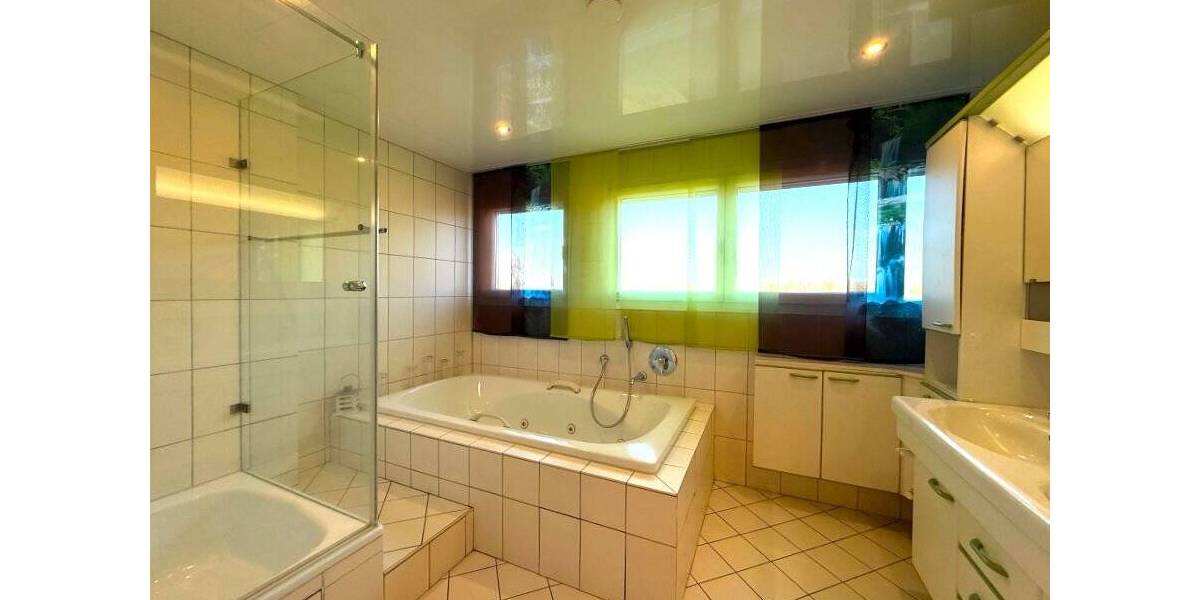 Mehrfamilienhaus, Wohnhaus Ehrenkirchen Scherzingen - 7 Zimmer, 153 m&sup2;, 940.000&euro; | Angebot:25738667